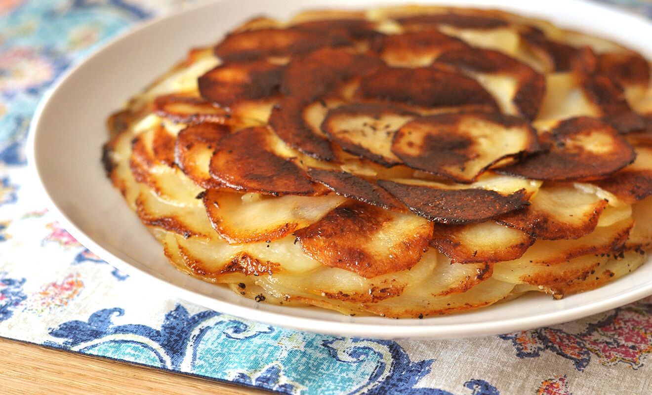 Leek, Bacon, Garlic and Thyme Smashed Potato Cakes - Creative Culinary